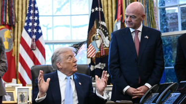 Anuncio de Donald Trump junto al presidente de la FIFA, Gianni Infantino.