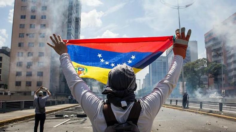 Dos muertos en protesta en Venezuela