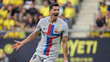 Barcelona se puso líder provisional de LaLiga tras golear 4-0 al Cádiz en la quinta jornada del campeonato español.