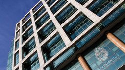 Gobierno definirá próxima semana posible aumento de combustibles