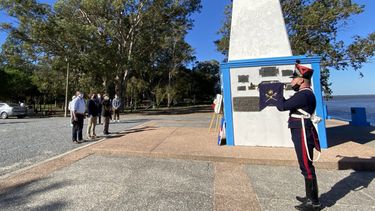 Lacalle Pou conmemoró el desembarco de los 33 Orientales