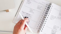 Proyecto propone reducir la jornada laboral semanal.