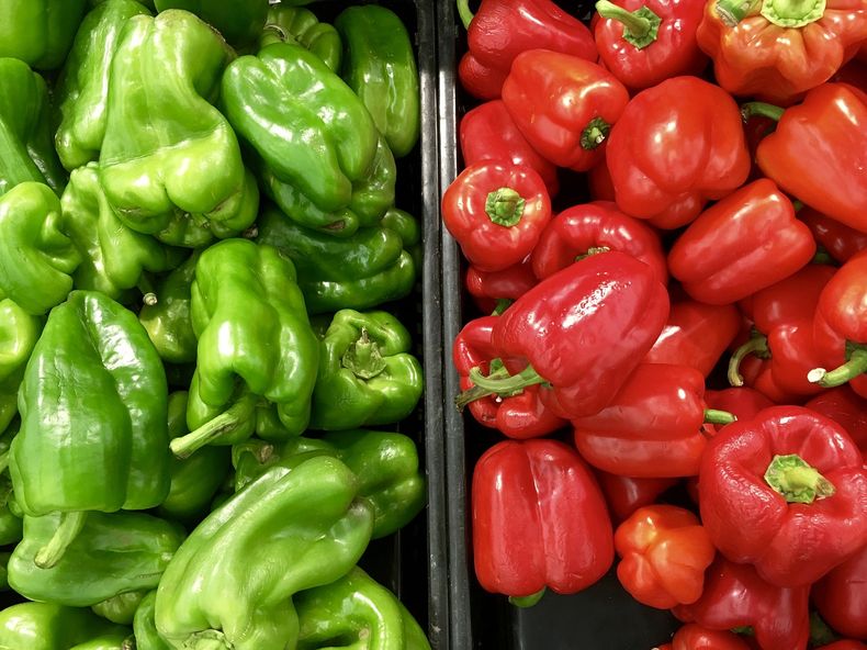Aumentan el tomate y el morrón: el kilo del morrón rojo llegó a $350