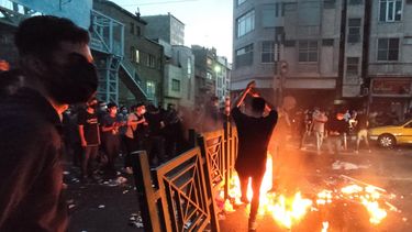 eeuu sanciona a la policia de la moral irani tras la muerte de una joven