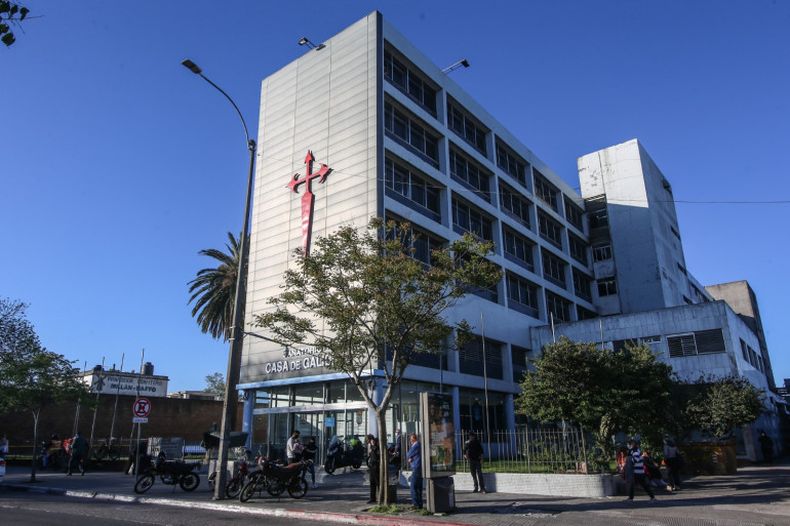El gobierno decidió intervenir la mutualista Casa de Galicia