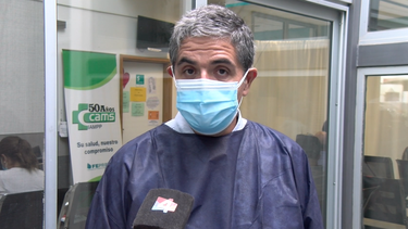 Grupo de médicos colabora en centros de vacunación de Dolores