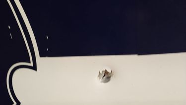 Patrullero fue baleado en Barrio Ituzaingó; investigan si fue una bala perdida o el disparo fue intencional