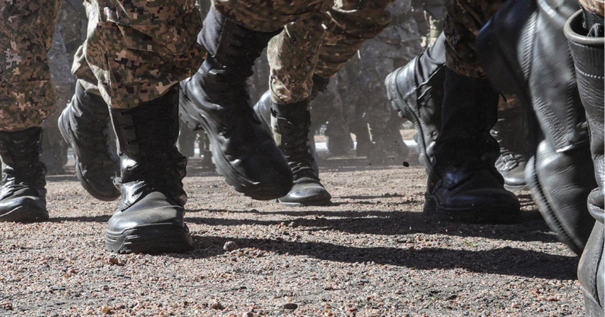 Exvocero del Ejército fue sobreseído tras pericia que determinó sexsomnia en causa por abuso a su hija