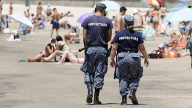 Armada busca marineros de playa para la temporada estival.