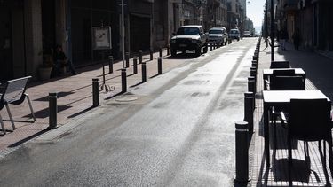 Comerciantes de la calle Colón se debaten entre dejar el barrio y reconvertirse