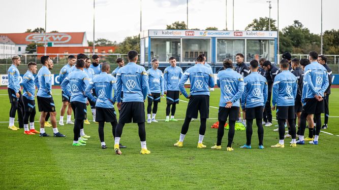 Murió la mamá de Sebastián Sosa y Uruguay suspendió la práctica