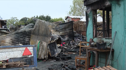 Incendio provocó pérdidas totales en una vivienda y una familia solicita colaboración