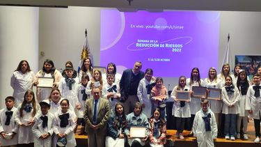 Niños de escuelas de todo el país evaluaron las condiciones de seguridad de los centros educativos.