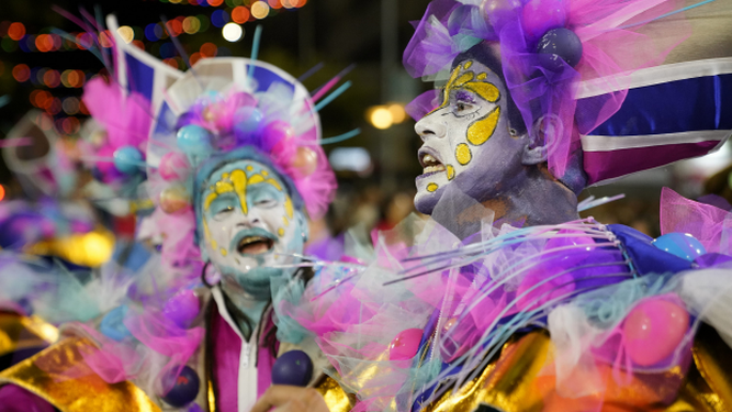 Desfile Inaugural de Carnaval.