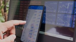 La pandemia sigue frenando recuperación económica mundial, alerta FMI