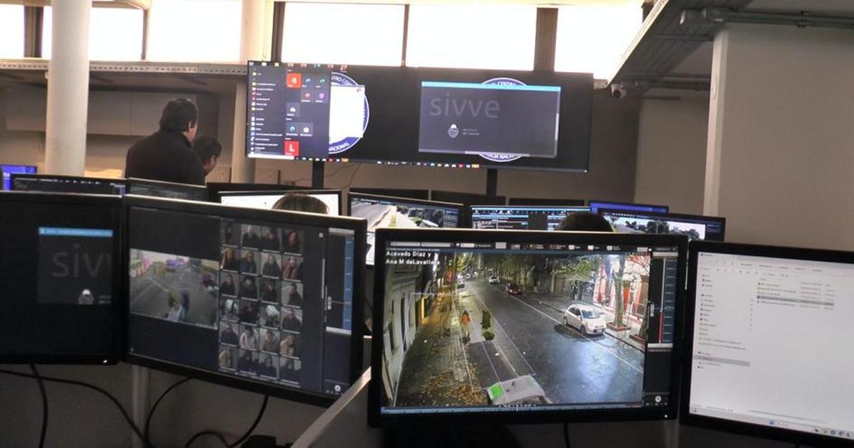 ¿Qué ocurre del otro lado del 911? El trabajo detrás de cada llamado de emergencia