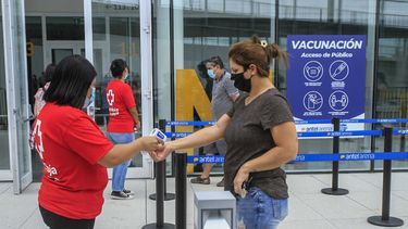 Salinas anunció la apertura de 35 nuevos centros de vacunación