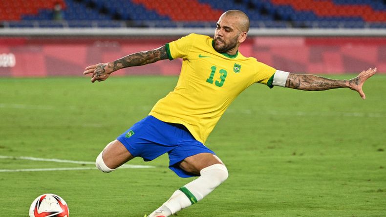 Dani Alves anuncia que no jugará en ningún club en lo que resta de 2021
