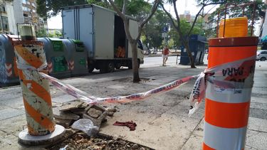 OSE trabaja en rotura de troncal en Montevideo.