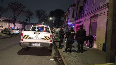 Balearon a un hombre en Jacinto Vera y la Policía encontró cinco vainas en la zona de los disparos