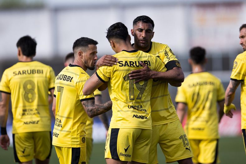 Peñarol venció 2-1 a Cerro por la séptima fecha del Clausura
