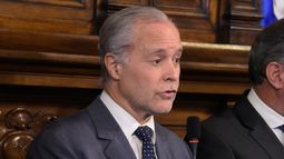 Iturralde respondió acusaciones de la oposición por caso Astesiano