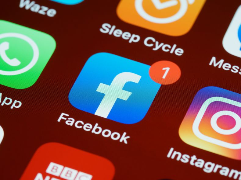 Se firmó convenio para activar alertas de búsqueda de menores desaparecidos a través de Instagram y Facebook