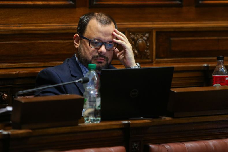 Felipe Schipani dijo que Presupuesto hace un recorte a la educación y acusó al FA de engañar a los votantes