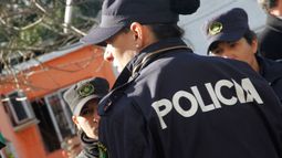 Una policía fue rapiñada y le robaron el arma de reglamento