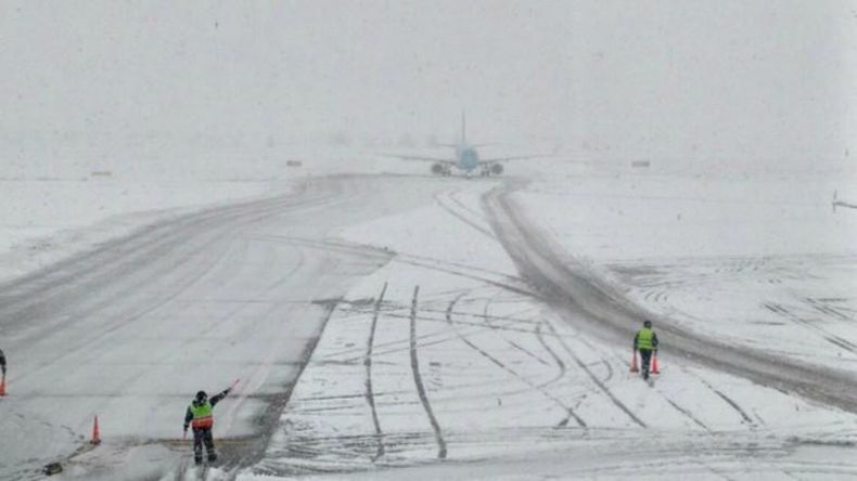 Canadá también estaba afectado por la tormenta y todas las provincias tenían alertas meteorológicas.&nbsp;