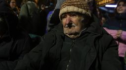 José Mujica dijo que el tratamiento de radioterapia anduvo bien, pero que él está deshecho