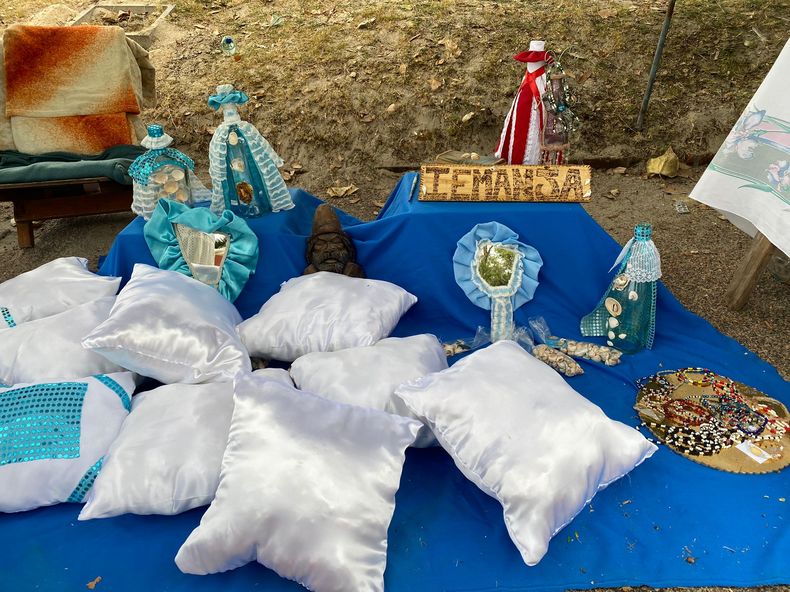 Celebración de Iemanjá en las playas de Uruguay
