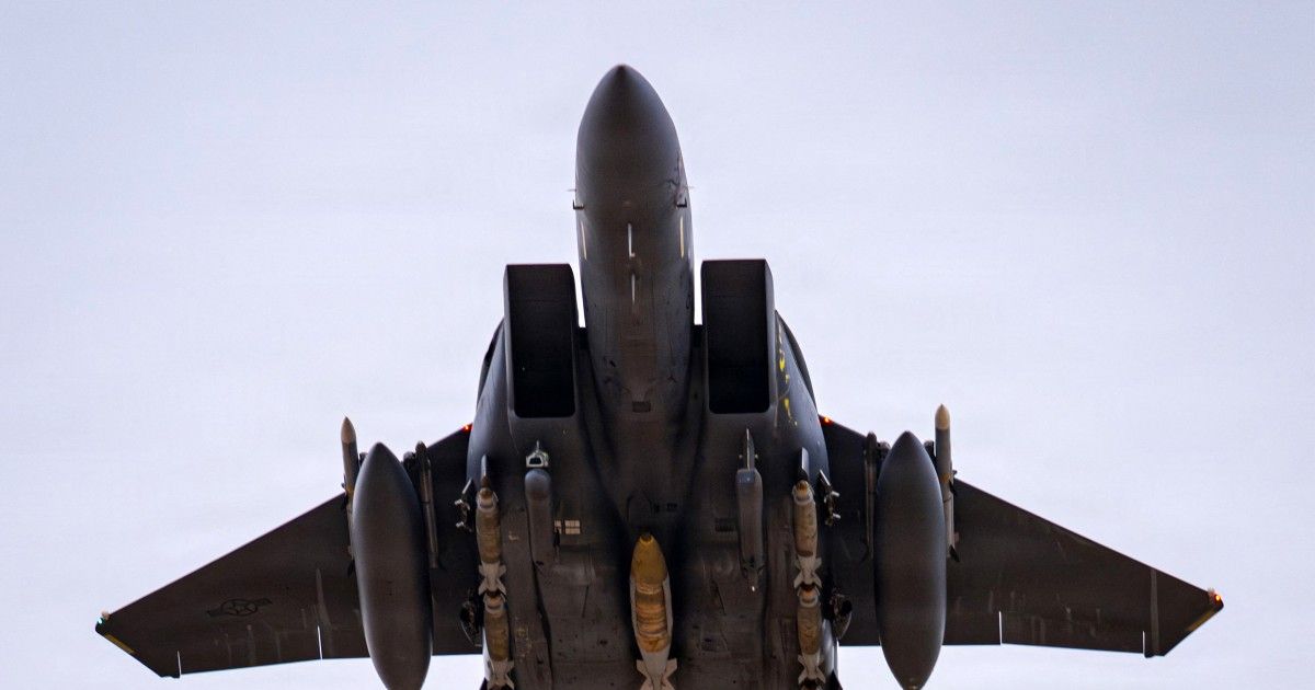 Irán derribó un avión de combate estadounidense y las fuerzas de Estados Unidos rescataron a un tripulante