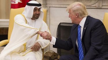 Trump recibe al príncipe heredero de Emiratos Árabes Unidos