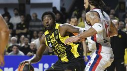 Peñarol derrotó a Nacional y se adueñó del clásico