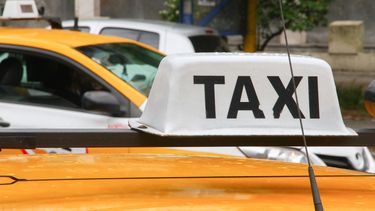 Taxistas piden colaboración del gobierno por suba de combustibles