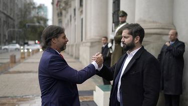 Luis Lacalle Pou se reunió con Gabriel Boric para fortalecer la relación bilateral entre Uruguay y Chile | Presidencia de Chile