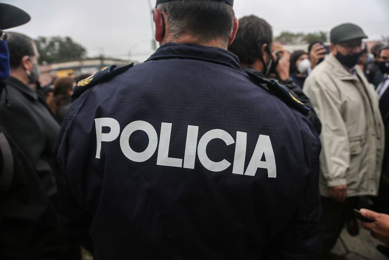 policiales%20genericos%2012.jpg