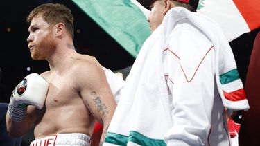 Canelo Álvarez. Canelo Álvarez.