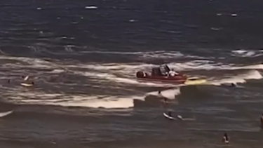 Un surfista fue embestido por una embarcación en la playa Cuchilla Alta