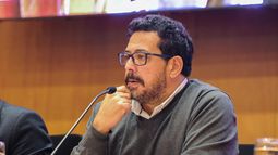 Alejandro Sánchez dijo que, desde abril, se recibieron llamadas para evitar que Colonización comprara estancia