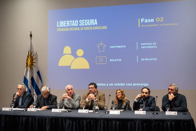 Gobierno presentó un plan para apoyar a personas liberadas de cárceles con empleo y acceso a vivienda