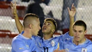 La Armada Nacional busca al futbolista uruguayo Franco Acosta
