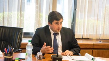 El diputado nacionalista Álvaro Rodríguez Hunter trabaja en Rendición de Cuentas, que el miércoles entra a Comisión de Presupuesto