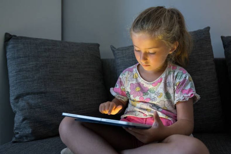 MSP evalúa el impacto del uso de pantallas: 55% de los menores no se siente seguro en internet