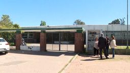 Padres del liceo del Sauce reclaman patrullaje y cámaras de seguridad: denuncian robos y venta de drogas