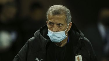Tabárez buscará limitar y ofender de alguna manera a Argentina