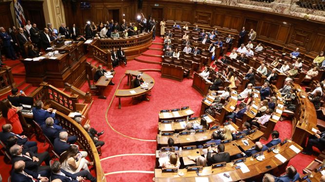 El primer cruce en la Cámara de Diputados no fue ideológico, sino por fútbol