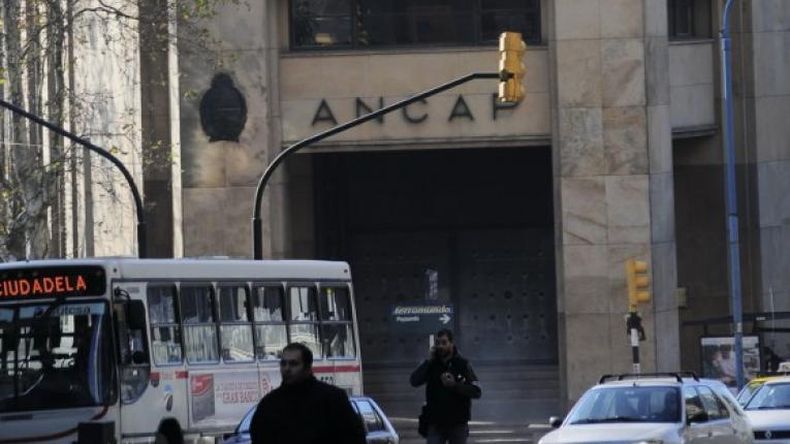 Alejandro Stipanicic respondió a ministra de Industria e hizo aclaraciones básicas sobre negocio con HIF