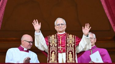 Yamandú Orsi viajará a Roma en octubre para reunirse con el papa León XIV